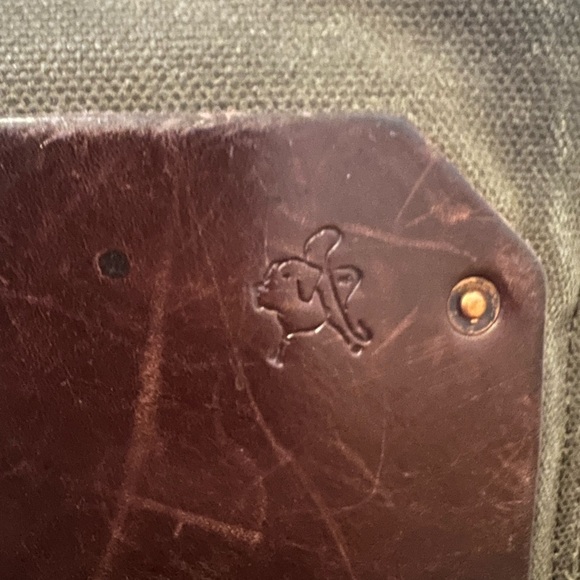 Saddleback Leather Mountainback Collection - *Original* Messenger Bag - Picture 7 of 16